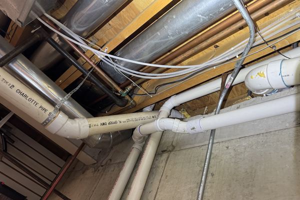 signs of hidden water leak in Schaumburg IL